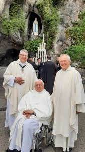P. Ambros in Lourdes_web